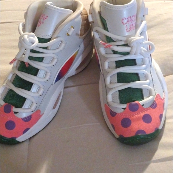 Allen Iverson questions custom-made candyland - Picture 9 of 9